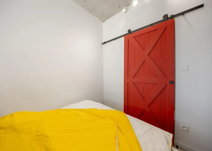 With A Private Balcony Apartment *